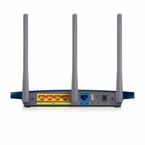 0   Гигабитный WAN порт   четыре порта Gigabit Ethernet   Кнопка включения / выключения WiFi