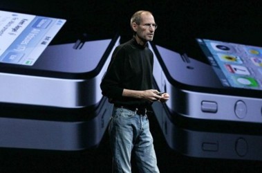 8 червня 2010, 14:34 Переглядів:   Стів Джобс прийшов показувати новий iPhone в джинсах і водолазці